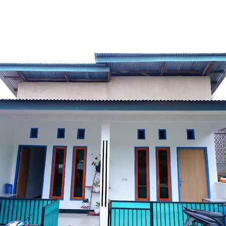 Family Guest House Moni Kelimutu Exterior photo